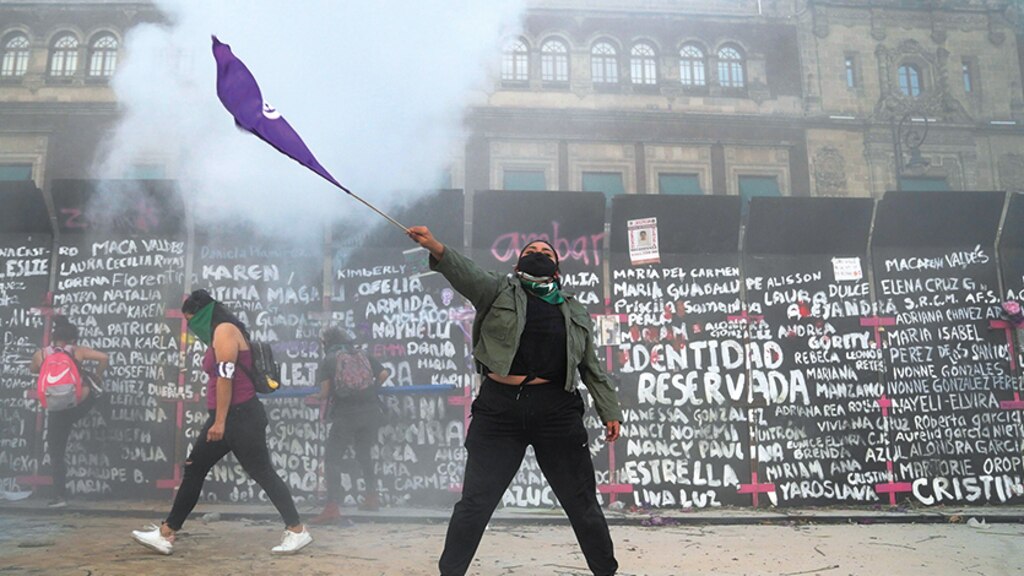 Foto de la marcha realizada el 8 de marzo de 2021, Día Internacional de la Mujer en la CDMX.
