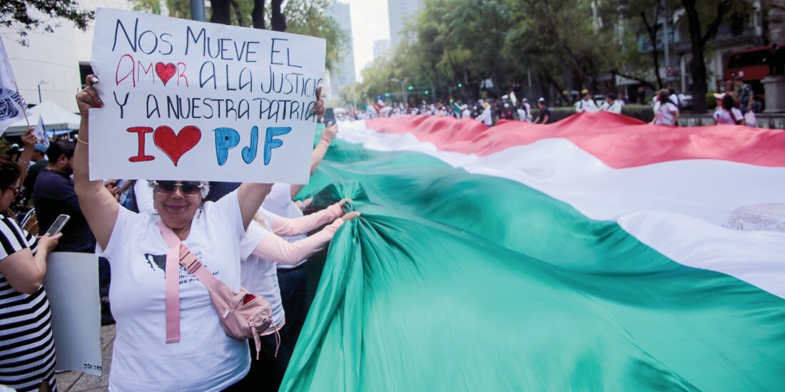 Trabajadores del PJ marcharon contra la enmienda, el pasado 5 de noviembre.