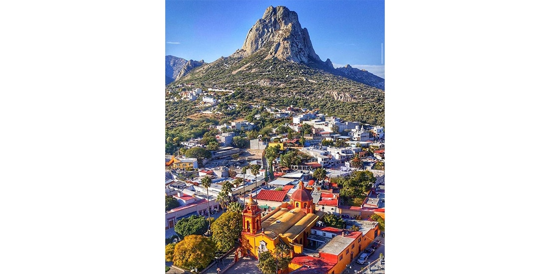Peña de Bernal, con su imponente monolito, es un destino inigualable.