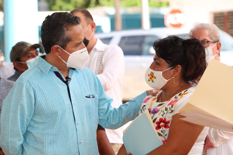 Carlos Joaquín González, gobernador de Quintana Roo.