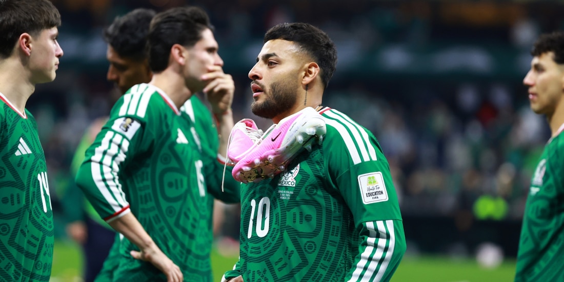 Alexis Vega reveló que analiza la posibilidad de retirarse de la Selección Mexicana.