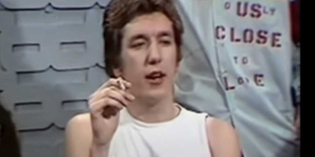 Steve Jones, cofundador de Sex Pistols, durante una polémica entrevista de televisión en “Today” de Bill Grundy