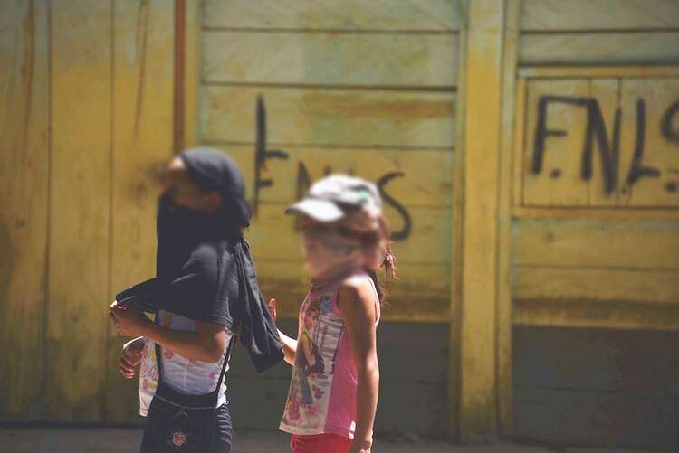 En Ocosingo, el Frente Nacional de Lucha por el Socialismo asegura que Los Petules asaltan carreteras con lujo de violencia.