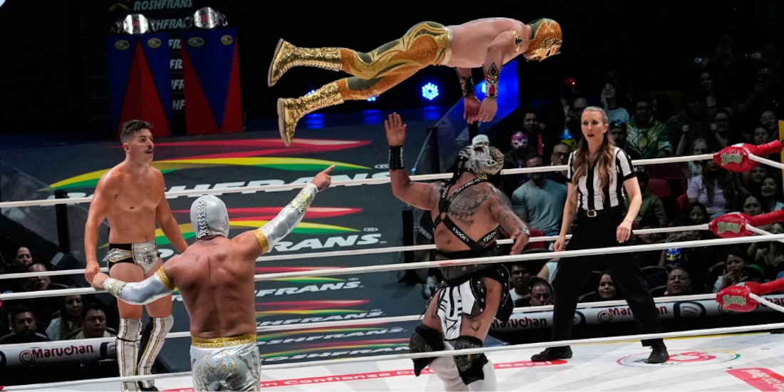 La lucha libre mexicana llama la atención de los extranjeros.