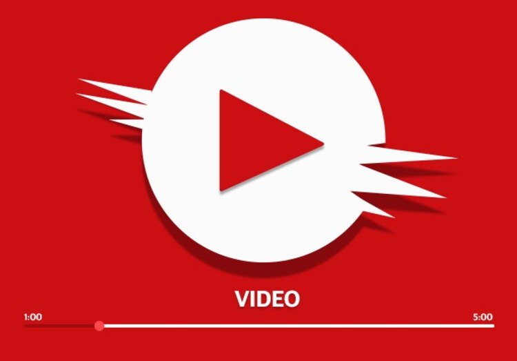 Un grupo de migrantes es interceptado en un camión