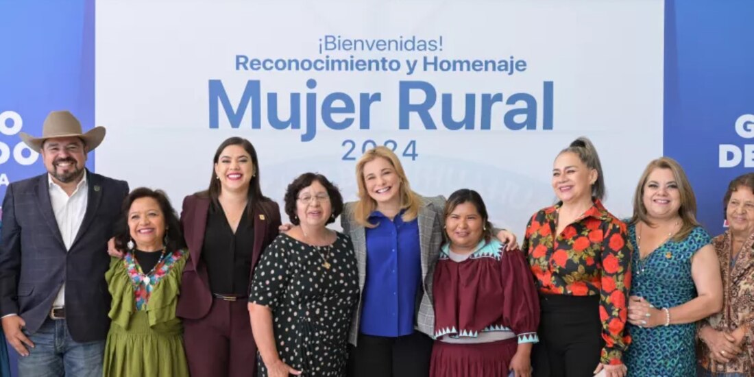 Maru Campos, gobernadora de Chihuahua, durante el encuentro con mujeres productoras y emprendedoras.