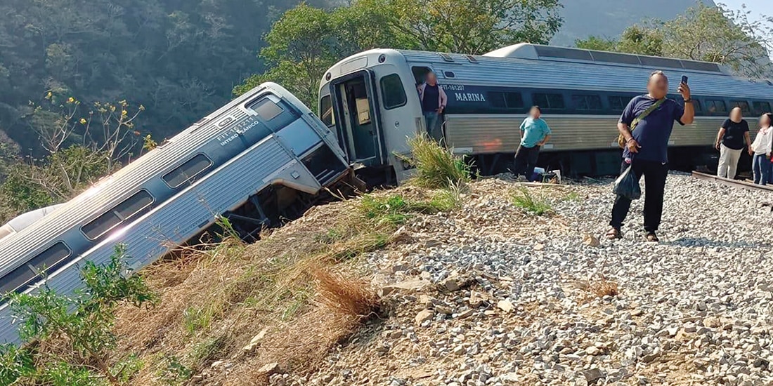 Descarrilamiento del Tren Interoceánico a la altura de Nizanda, Oaxaca, ayer.