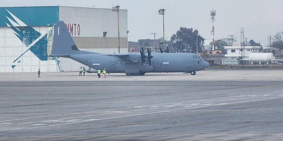 Aeronave militar de Estados Unidos fue captada en el Aeropuerto de Toluca el 18 de enero de 2026.