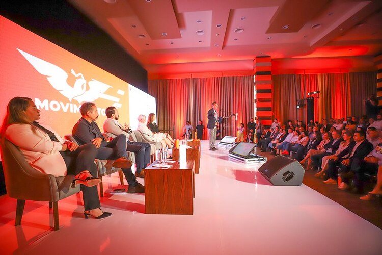 También propuso la ampliación de las Líneas 1 y 3.