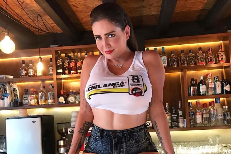 Celia Lora se cansa de la censura en redes y lanza sitio erótico (VIDEO)