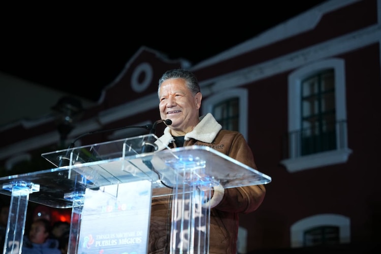 Autoridades estatales y federales dan inicio al Tianguis de Pueblos Mágicos 2025, que por primera vez adquiere carácter internacional.