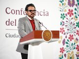 El director del IMSS, Zoé Robledo Aburto, en conferencia matutina en Palacio Nacional, ayer.