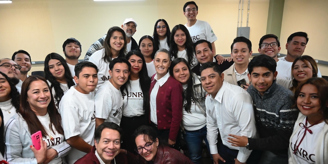 La presidenta Claudia Sheinbaum anunció la entrega de la Beca Gertrudis Bocanegra a todos los estudiantes de la UNRC.