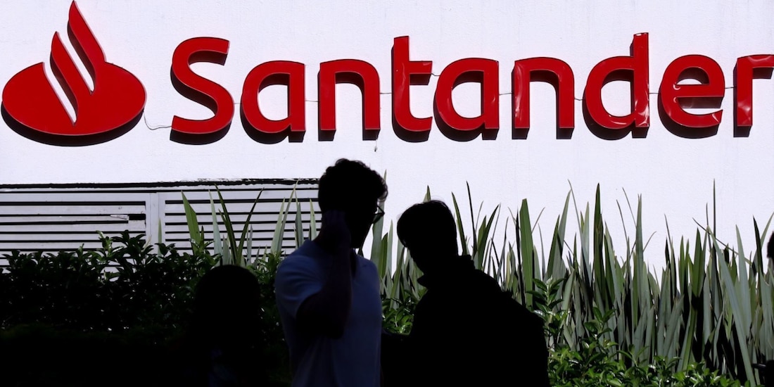 Una sucursal de banco Santander, en una fotografía ilustrativa.