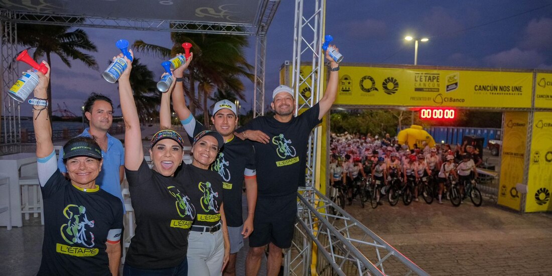La gobernadora Mara Lezama da el banderazo de salida al L’etape Cancún By Tour de France.