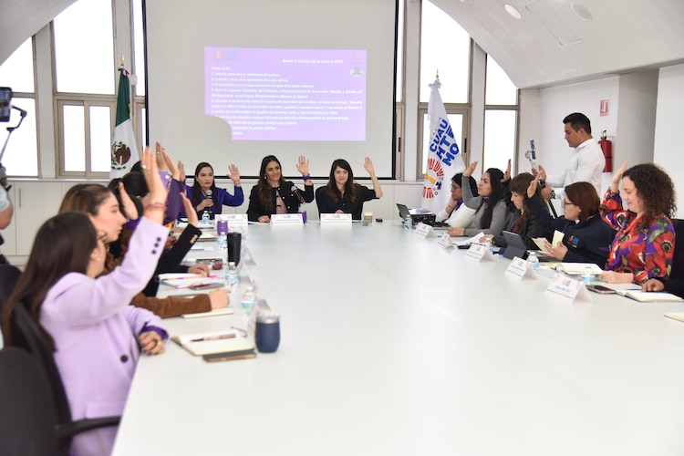 La alcaldesa Alessandra Rojo de la Vega refuerza su compromiso con las mujeres a través del Gabinete Violeta y nuevos programas sociales.