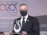 El alcalde de Cuajimalpa, Adrián Rubalcava Suárez recibió el galardón.