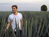 Diego Boneta anuncia su marca de tequila y lo tachan de "whitexican poco original"
