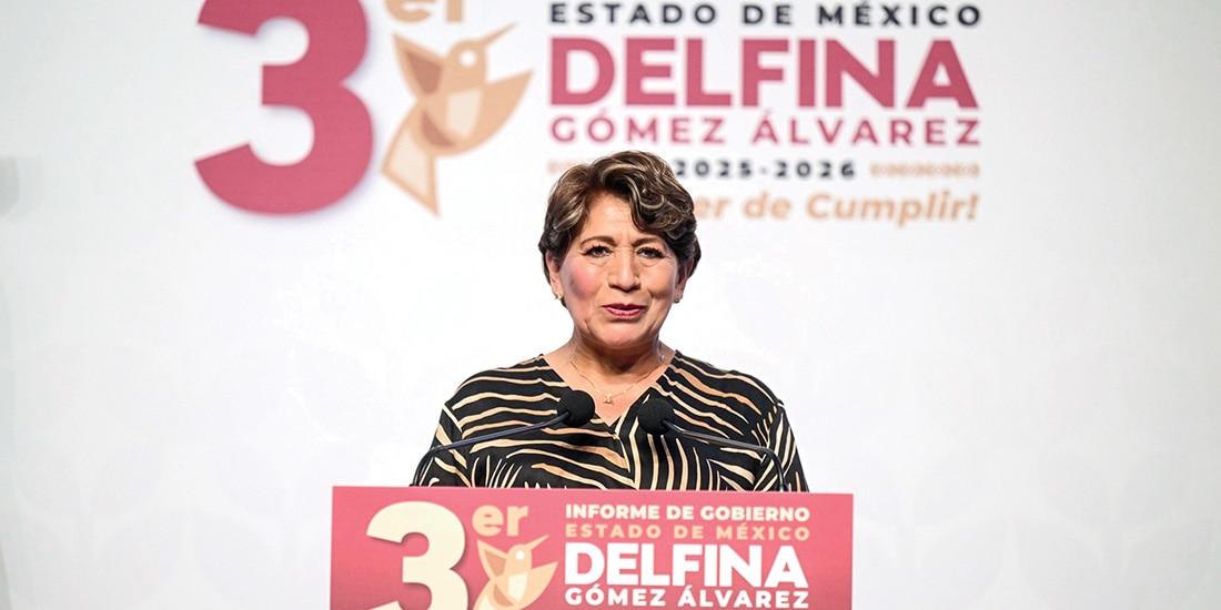 DELFINA Gómez, ayer, durante su informe.