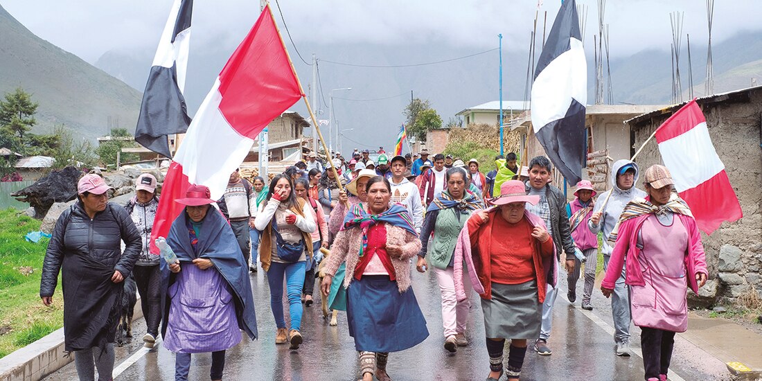 Manifestantes antigubernamentales protestan en Piscacucho, el pasado jueves.