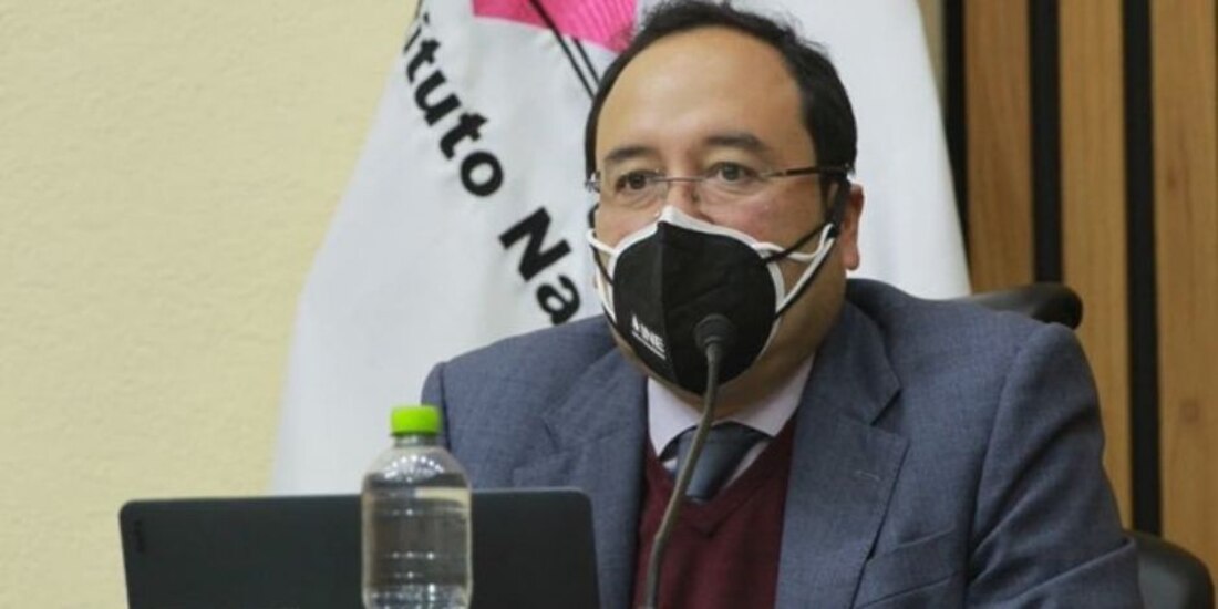 Ciro Murayama expuso en Twitter la incongruencia de Morena.