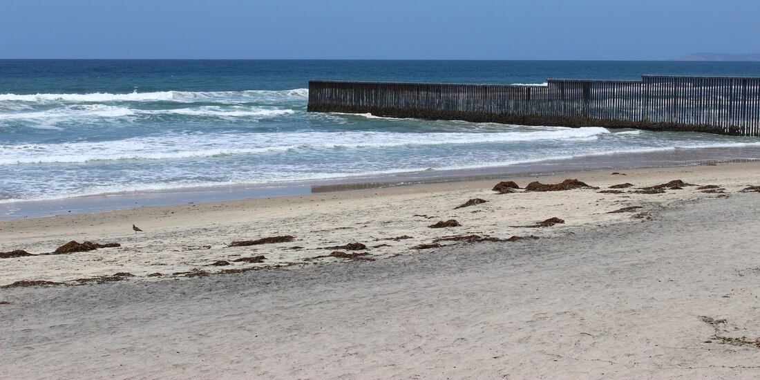 Se presume que desaparecidos son surfistas.