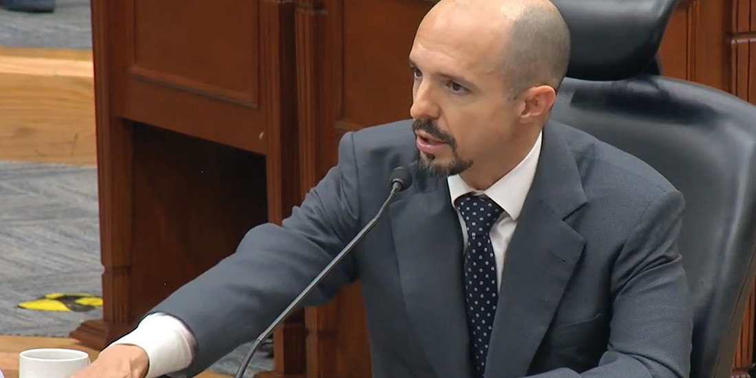 Participación de Arturo Castillo en sesión ordinaria del INE, ayer.