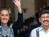 LA PRESIDENTA, ayer, con Hugo Aguilar