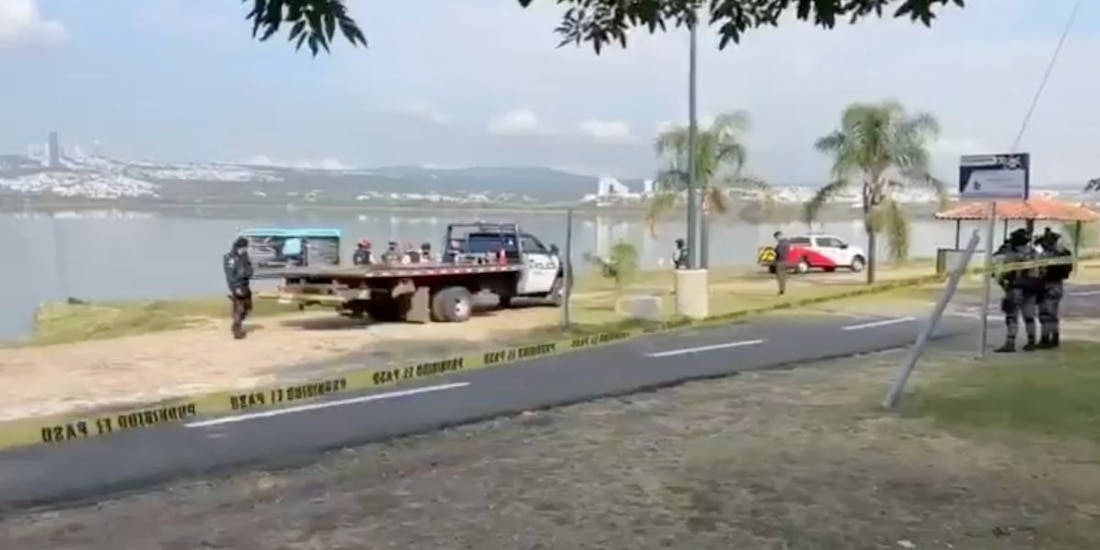 Cae automóvil a la presa El Palote en León