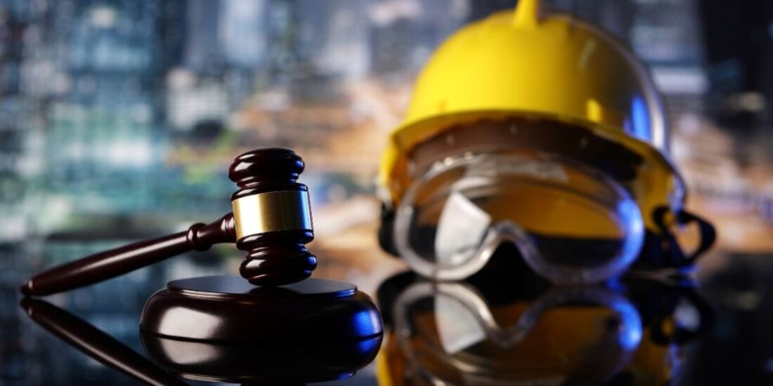 Alejandro Encinas señala que 244 mil trabajadores han sido tomados en cuenta en los contratos colectivos..