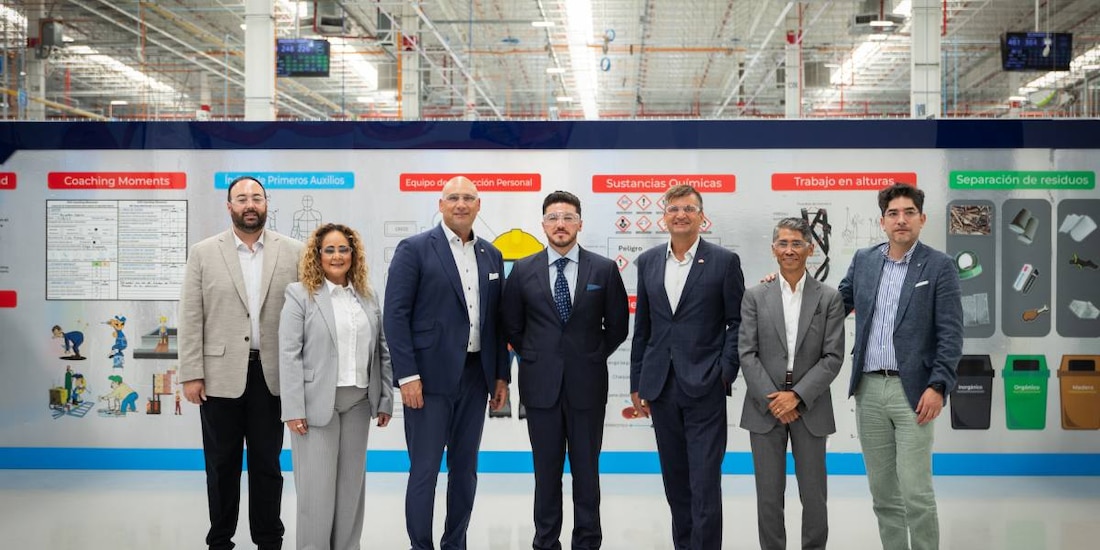 El gobernador Samuel García Sepúlveda recorrió las instalaciones del nuevo complejo fabril en Ciénega de Flores.