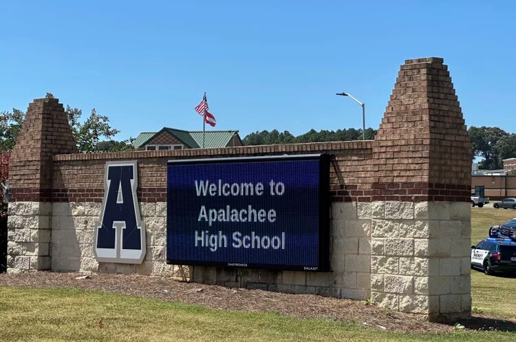 Dos profesores y dos alumnos murieron por el tiroteo en el estado de Georgia.