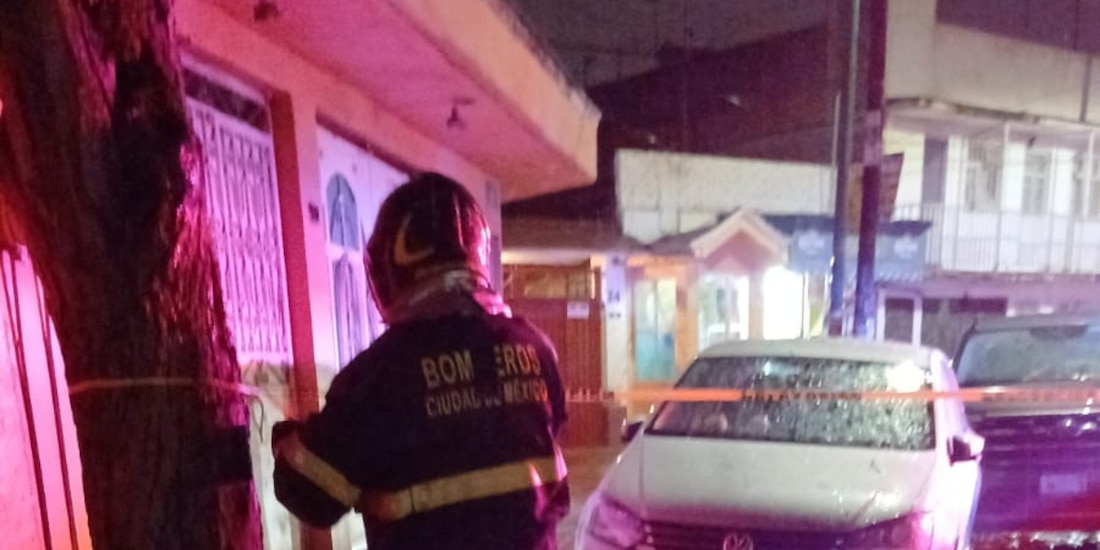 Intensas lluvias del sábado en CDMX provocaron encharcamientos, caída de árboles y postes y cortocircuitos.