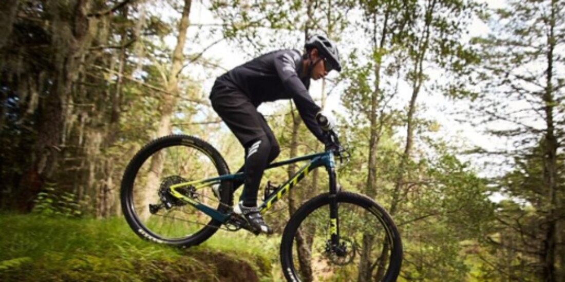 Ciclista en la ruta que formará parte del Reto Jala.