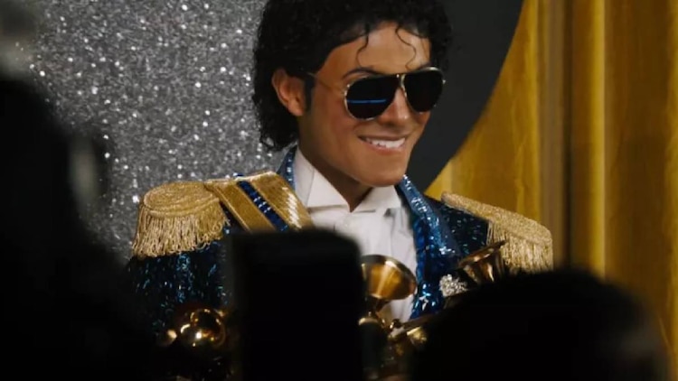 El filme se reserva a mostrar la carrera artística del cantante