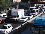 Afluencia vehicular en la Autopista México-Pachuca durante la mañana del lunes 6 de abril de 2025. En días anteriores transportistas y campesinos anunciaron el bloqueo de distintas rutas que conectan a la capital del país