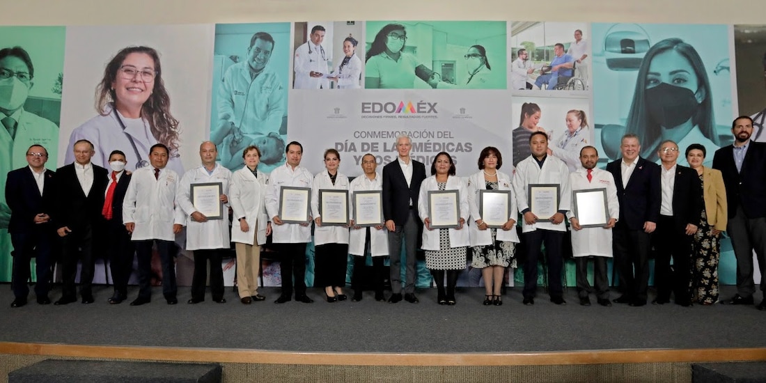 El gobernador del Edomex, Alfredo Del Mazo encabeza la celebración del Día de las Médicas y los Médicos, ayer.