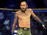 Marlon Vera durante una de sus peleas de UFC.