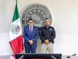 Francisco Sáenz Soto (izq.) nombró a Hermann Adrián Pérez Rico como encargado de despacho de la Agencia Estatal de Investigación.