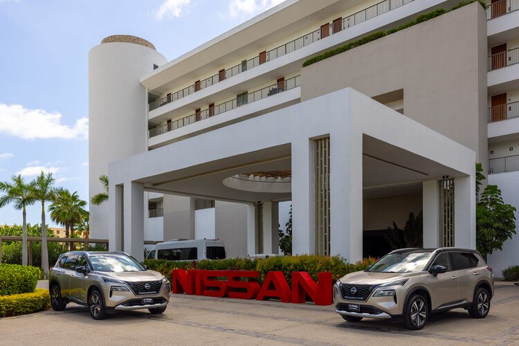 Nissan X-Trail e-POWER cuenta con Nissan e-STEP..