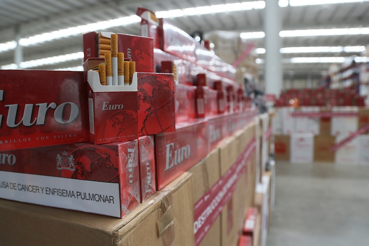 En México, uno de cada cinco cigarros consumidos es ilegal.