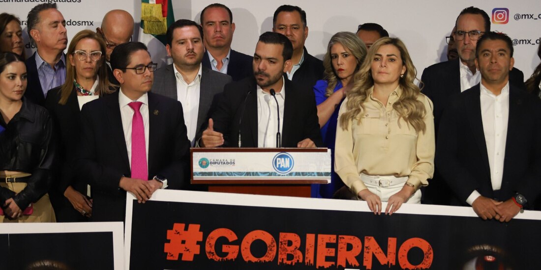 El diputado Elías Lixa (PAN), ayer, en conferencia de prensa desde San Lázaro.