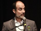 Guillermo Cantú, presidente deportivo de FC Juárez, durante una conferencia de prensa.