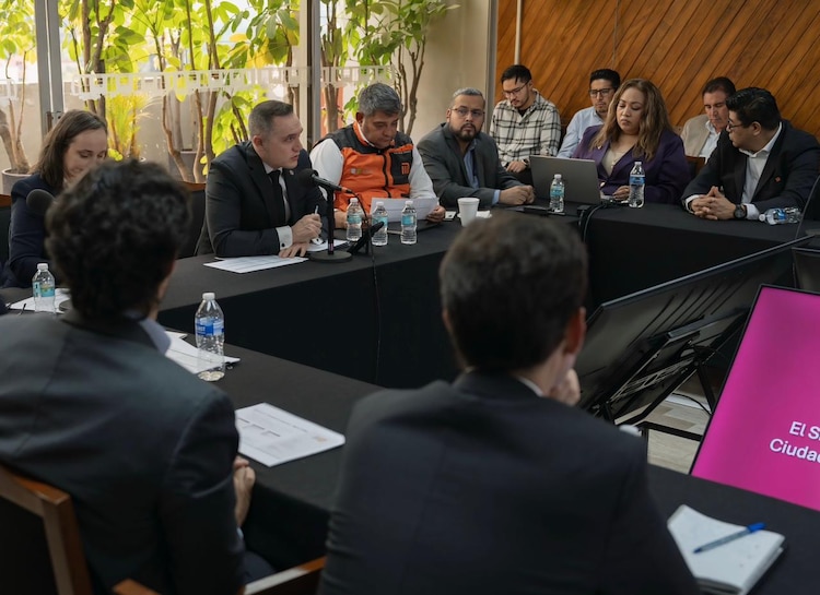 Autoridades del STC y la Embajada de España exploran lazos de cooperación para la mejora de instalaciones fijas y material rodante.