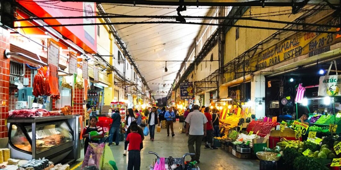 Balacera en la Central de Abasto deja tres muertos y un herido.