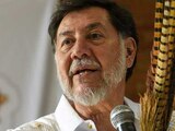 Fernández Noroña denuncia que lo vuelven a confrontar en el AICM