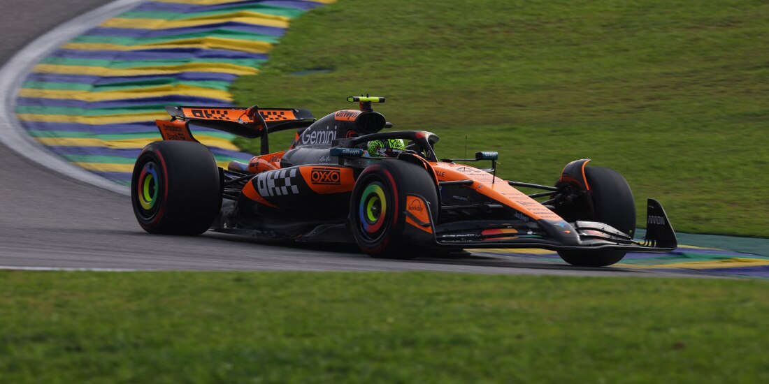 El McLaren de Lando Norris en la clasificación del sprint del Gran Premio de Brasil de F1.