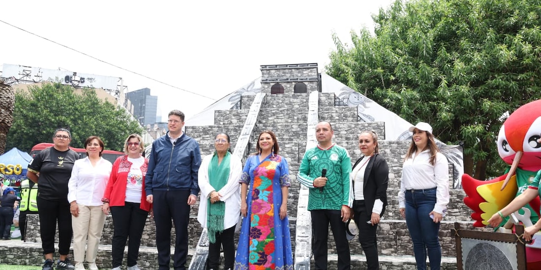 Al centro de la imagen la jefa de Gobierno, Clara Brugada.