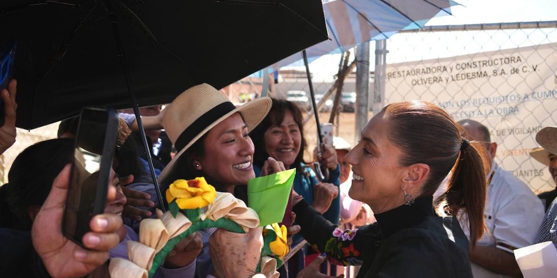 La Presidenta Claudia Sheinbaum, ayer, durante un recorrido de supervisión por obras en Tlaxcala.