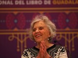 Elena Poniatowska festeja este 19 de mayo su cumpleaños número 89.